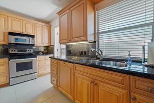 426 SE 17th Terrace, Deerfield Beach, FL 33441 - Photo 9