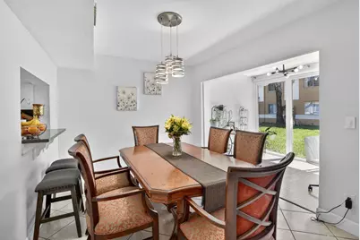 807 NW 91st Terrace NW #807, Plantation, FL 33324 - Photo 9