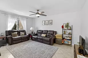 807 NW 91st Terrace NW, Plantation, FL 33324 - Photo 5