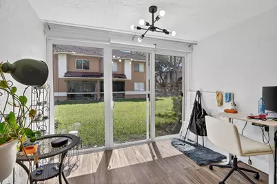 807 NW 91st Terrace NW #807, Plantation, FL 33324 - Photo 11
