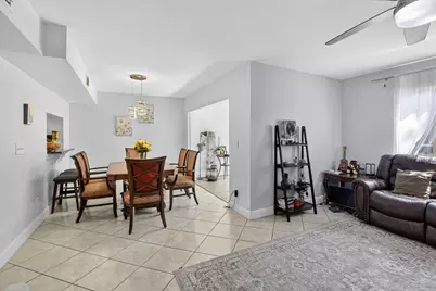 807 NW 91st Terrace NW #807, Plantation, FL 33324 - Photo 7