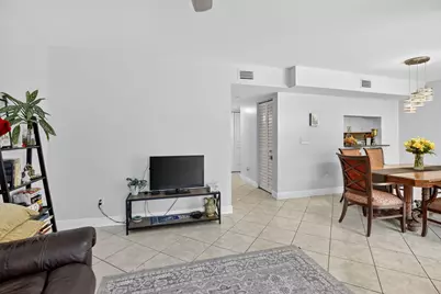 807 NW 91st Terrace NW #807, Plantation, FL 33324 - Photo 7