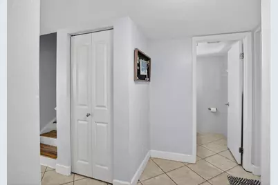 807 NW 91st Terrace NW #807, Plantation, FL 33324 - Photo 3