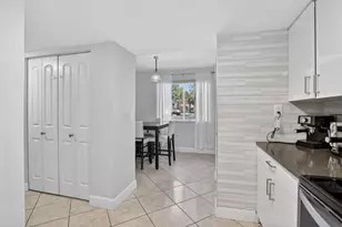 807 NW 91st Terrace NW, Plantation, FL 33324 - Photo 17