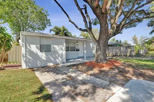131 NE 51st St, Oakland Park, FL 33334 - Photo 1