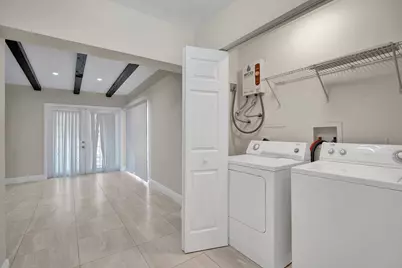 131 NE 51st Street, Oakland Park, FL 33334 - Photo 21