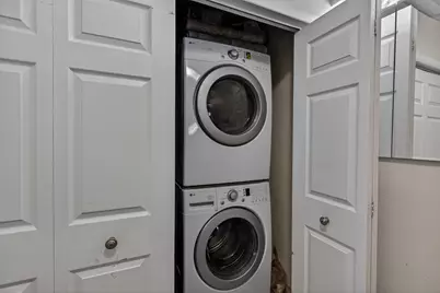 270 NE 42nd Street, Oakland Park, FL 33334 - Photo 19