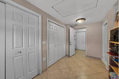 270 NE 42nd Street, Oakland Park, FL 33334 - Photo 21