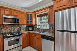 270 NE 42nd St, Oakland Park, FL 33334 - Photo 7