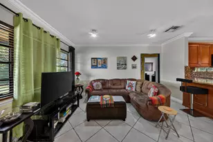 270 NE 42nd St, Oakland Park, FL 33334 - Photo 3