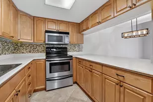 243 NW 45th Ave, Deerfield Beach, FL 33442 - Photo 7