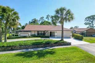 14148 Paddock Dr, Wellington, FL 33414 - Photo 27