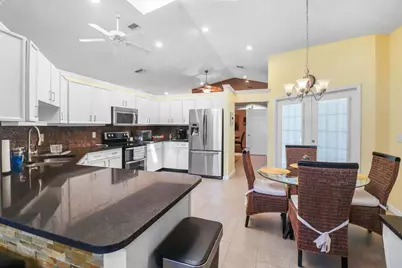 14148 Paddock Drive, Wellington, FL 33414 - Photo 19