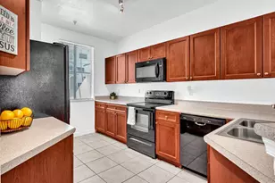 513 Bayfront Dr, Boynton Beach, FL 33435 - Photo 15