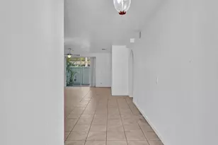 513 Bayfront Dr, Boynton Beach, FL 33435 - Photo 9