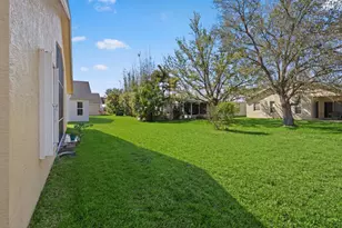 2553 SW Regency Rd, Stuart, FL 34997 - Photo 21