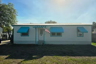 1212 9th St, Okeechobee, FL 34974 - Photo 1