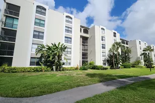 1915 Lavers Cir, Delray Beach, FL 33444 - Photo 15