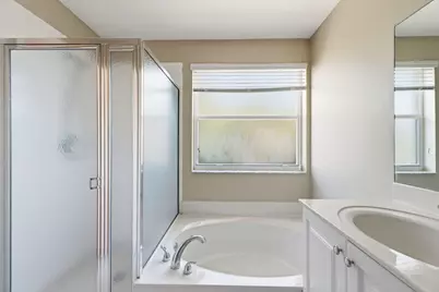 6334 Stonehurst Circle, Lake Worth, FL 33467 - Photo 25