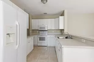 6334 Stonehurst Cir, Lake Worth, FL 33467 - Photo 7