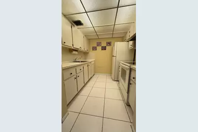 400 SW 134th Way #411f, Pembroke Pines, FL 33027 - Photo 3