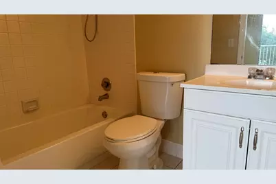 400 SW 134th Way #411f, Pembroke Pines, FL 33027 - Photo 9