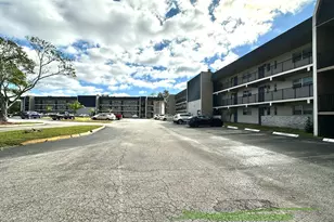 8040 N Colony Cir, Tamarac, FL 33321 - Photo 11