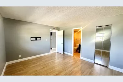 8040 N Colony Circle #Unit 207, Tamarac, FL 33321 - Photo 5