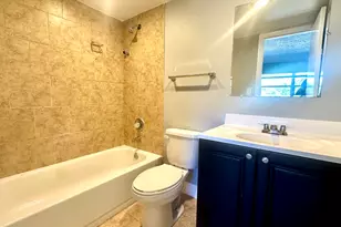 8040 N Colony Cir, Tamarac, FL 33321 - Photo 9