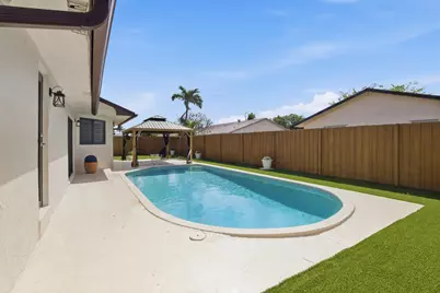 2658 SW 11th Place N, Deerfield Beach, FL 33442 - Photo 31