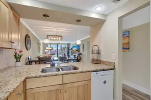 14 Royal Palm Way, Boca Raton, FL 33432 - Photo 7