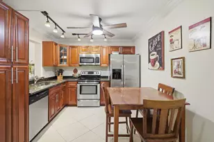 19000 Stewart Cir, Boca Raton, FL 33496 - Photo 13