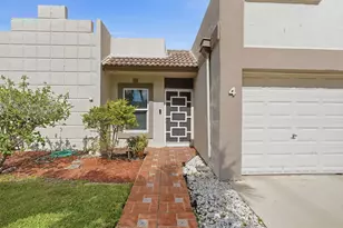 19000 Stewart Cir, Boca Raton, FL 33496 - Photo 3