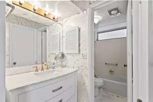 30 SE 13th St, Boca Raton, FL 33432 - Photo 11