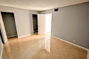 1131 SE 4th St, Boynton Beach, FL 33435 - Photo 11