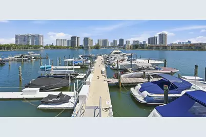 18011 Biscayne Boulevard #1502, Aventura, FL 33160 - Photo 23