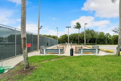 129 Piedmont C, Delray Beach, FL 33484 - Photo 33