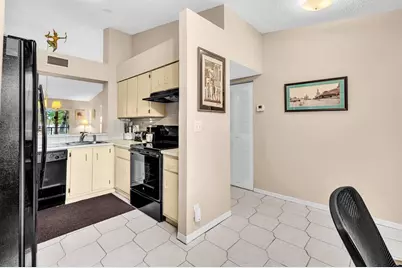 7235 S Devon Drive #209, Tamarac, FL 33321 - Photo 9