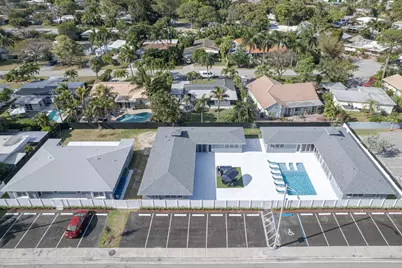 2009 NE 26th Street, Wilton Manors, FL 33305 - Photo 1