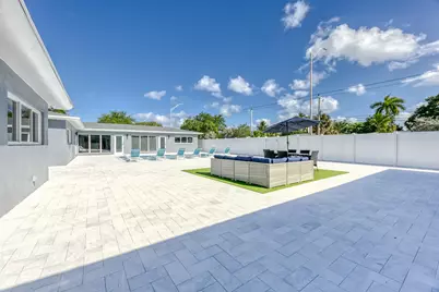 2009 NE 26th Street, Wilton Manors, FL 33305 - Photo 25