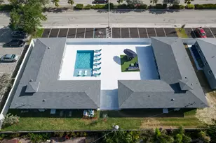 2009 NE 26th St, Wilton Manors, FL 33305 - Photo 63