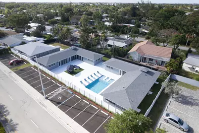 2009 NE 26th Street, Wilton Manors, FL 33305 - Photo 3