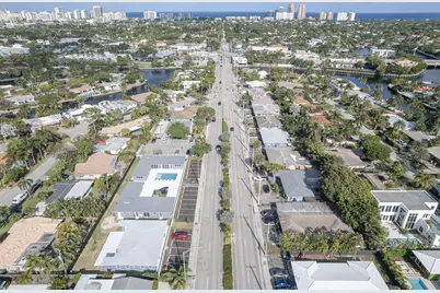 2009 NE 26th Street, Wilton Manors, FL 33305 - Photo 27