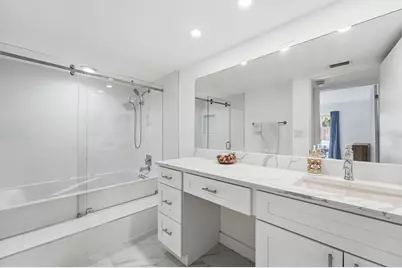 602 Executive Center Drive #Unit 105, West Palm Beach, FL 33401 - Photo 11