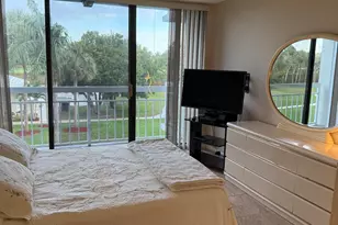 2761 Village Blvd, West Palm Beach, FL 33409 - Photo 17