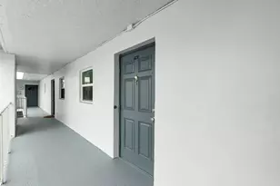 9440 Live Oak Pl, Davie, FL 33324 - Photo 23