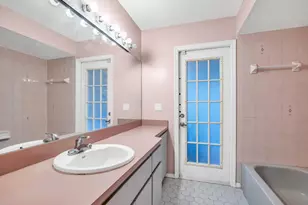 8016 West Dr, Wesley Chapel, FL 33544 - Photo 27