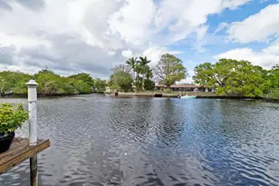 349 NE 29th St, Wilton Manors, FL 33334 - Photo 1