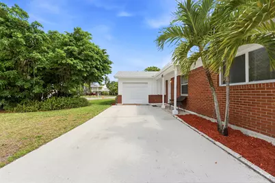 1509 W Road, West Palm Beach, FL 33403 - Photo 5