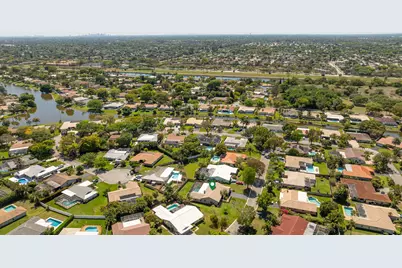 271 NW 89th Avenue, Coral Springs, FL 33071 - Photo 77